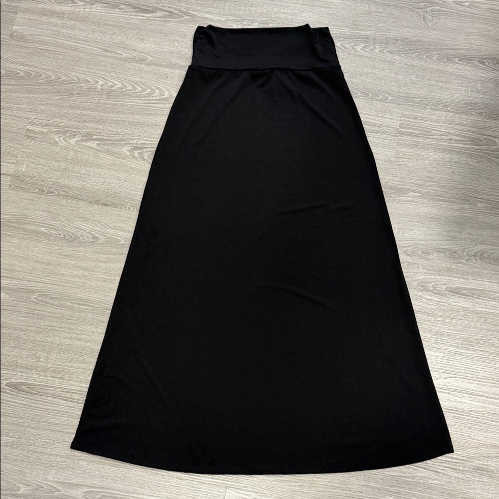 Agnes & Dora Classic Black Maxi Skirt